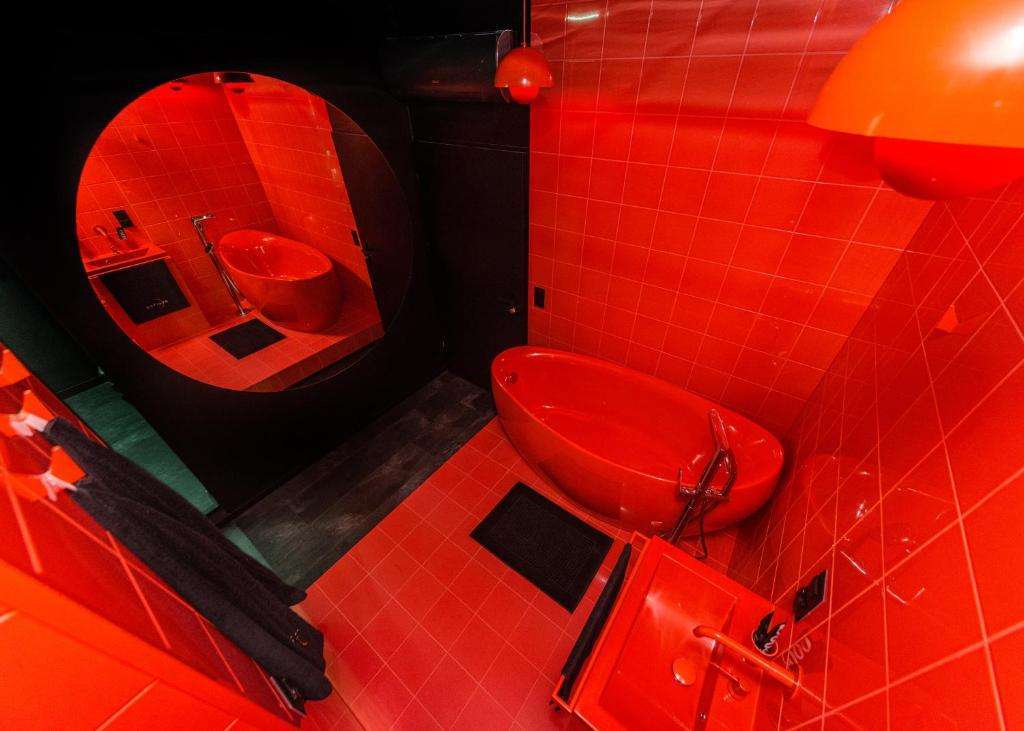 Burning Sun Red Bathroom: Transform Your Space with Bold Style